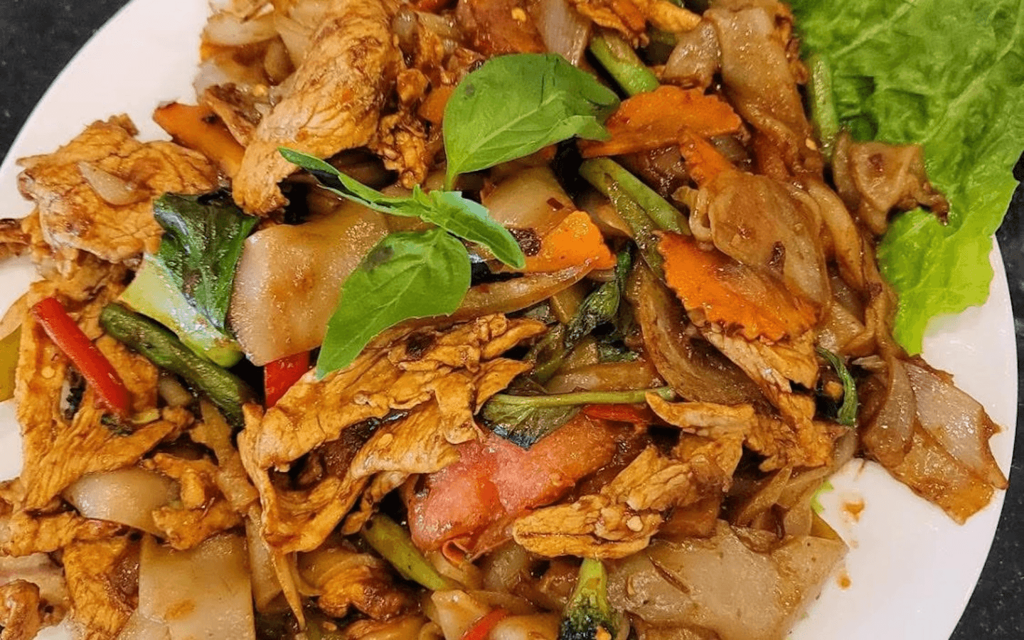 Explore the Hearty World of British & Thai Cuisine