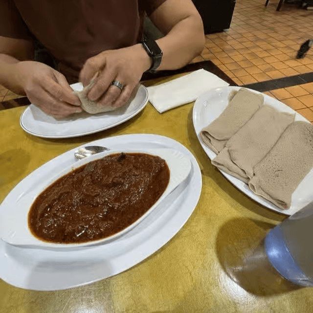 Minchet Abish Alicha Watt.