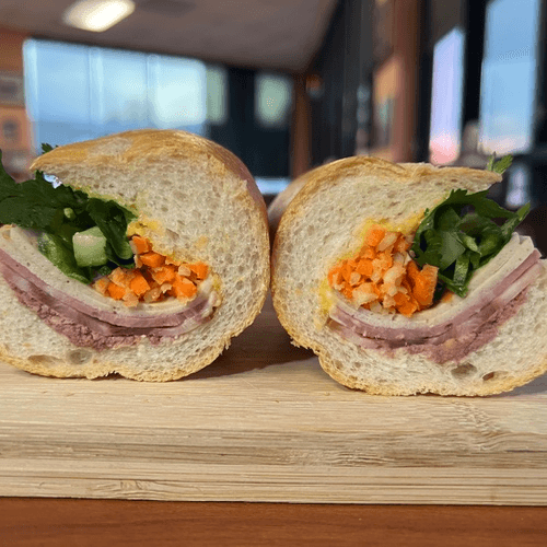 8. Le Combo Sandwich | Bánh Mì Đặc Biệt.