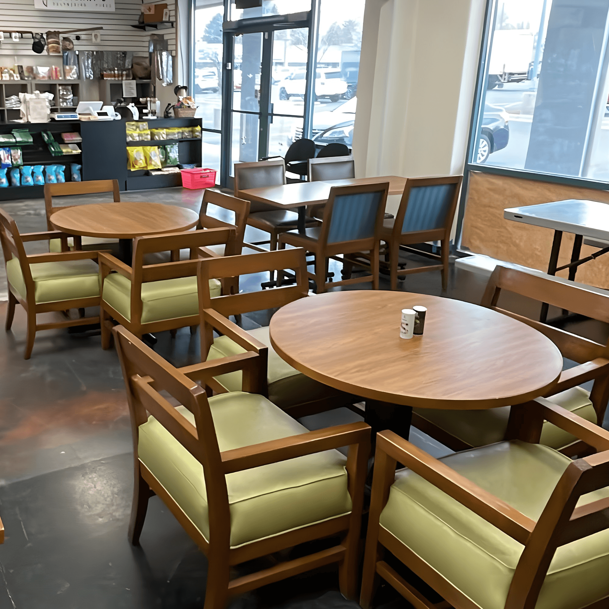 Leilani's Polynesian Place gallery image #1