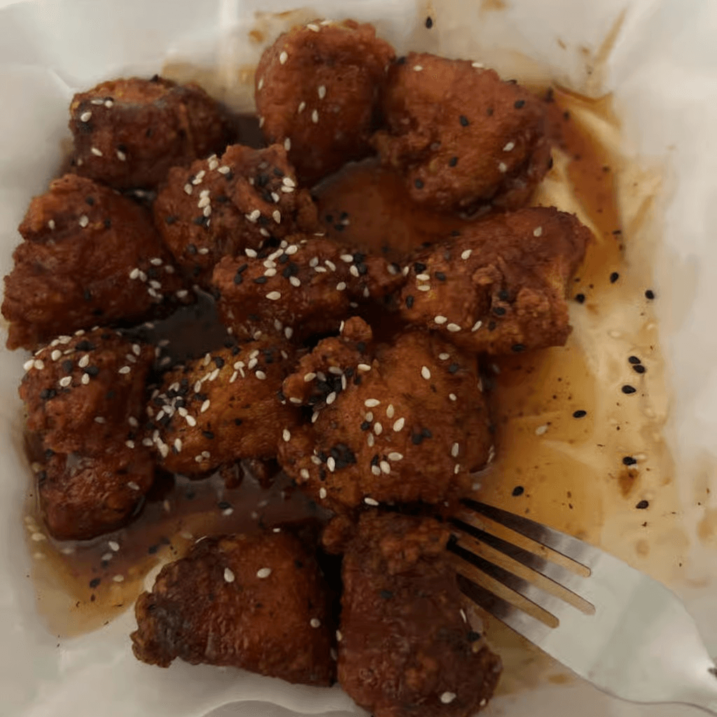 8 Boneless Wings Lunch.