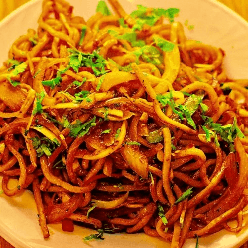 Chicken & Egg Hakka Noodles.