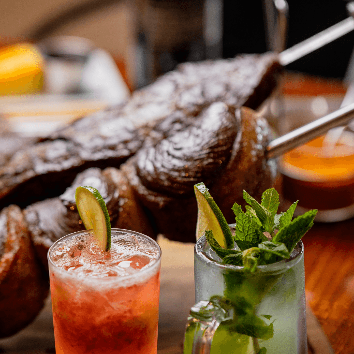 Enjoy a Comfortable Dining Experience 🍽️