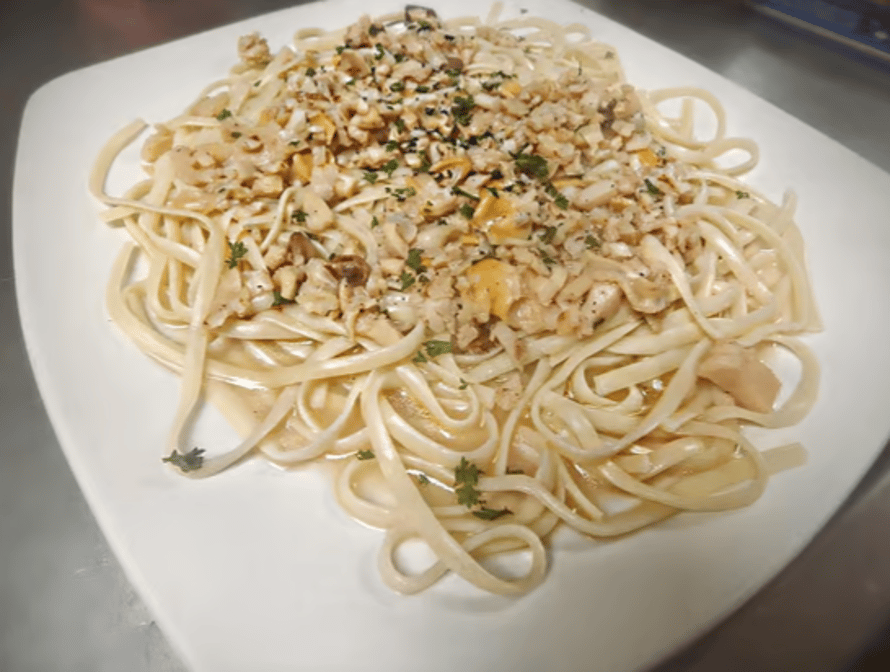 Linguini with Clams.