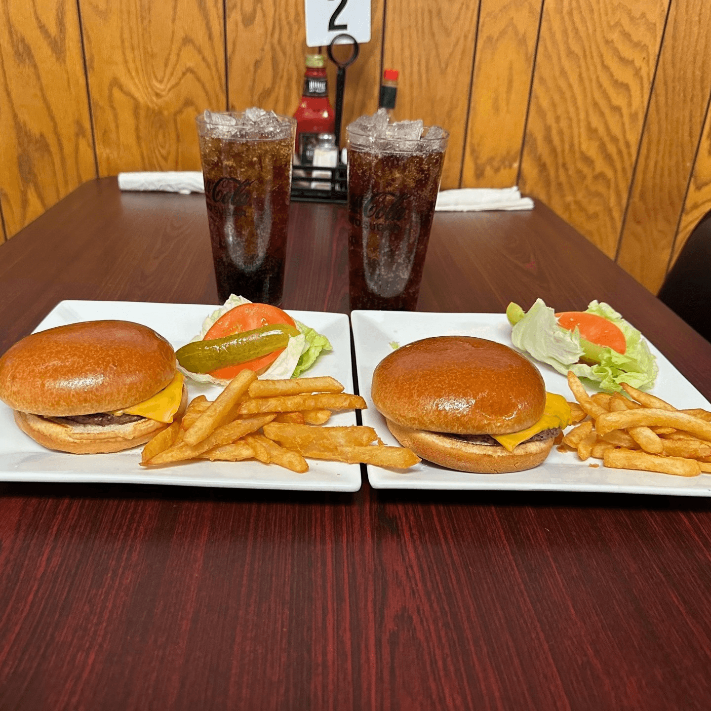 Cozy Spot for Great Food and Good Times