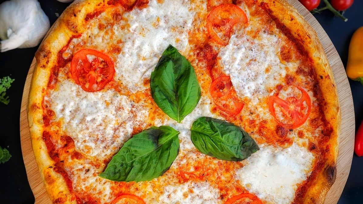 Margherita Pizza.