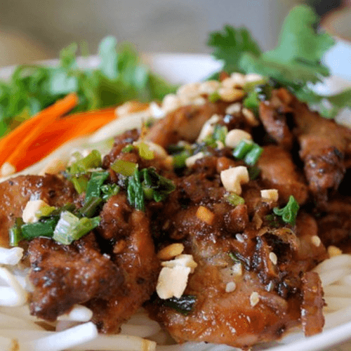 Banh Hoi Heo Quay (Roasted Pork Vermicelli).