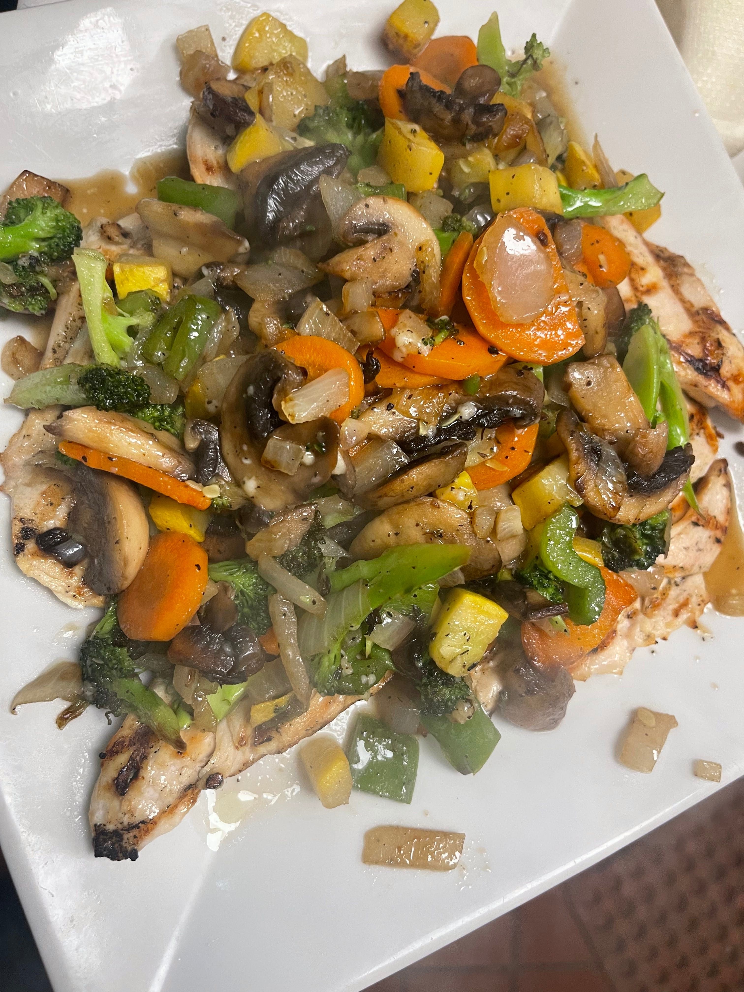 Grilled Chicken & Veggies (Entree).