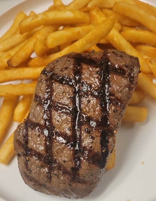 Kavel's Steak & Frites.