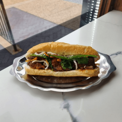 B11. Chinese Pork Belly Sandwich / Bánh Mì Khẩu Nhục.