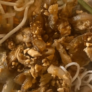 S2 - Bún Gà Xào Xả Ớt - Chicken.