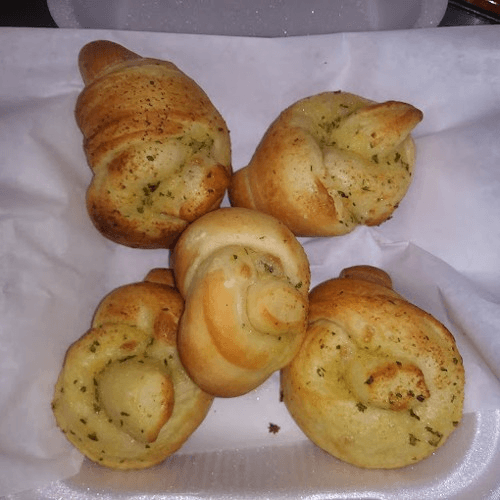 Garlic Knots with Sauce