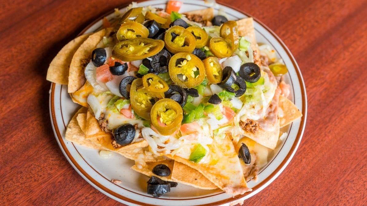 Small Super Nachos.