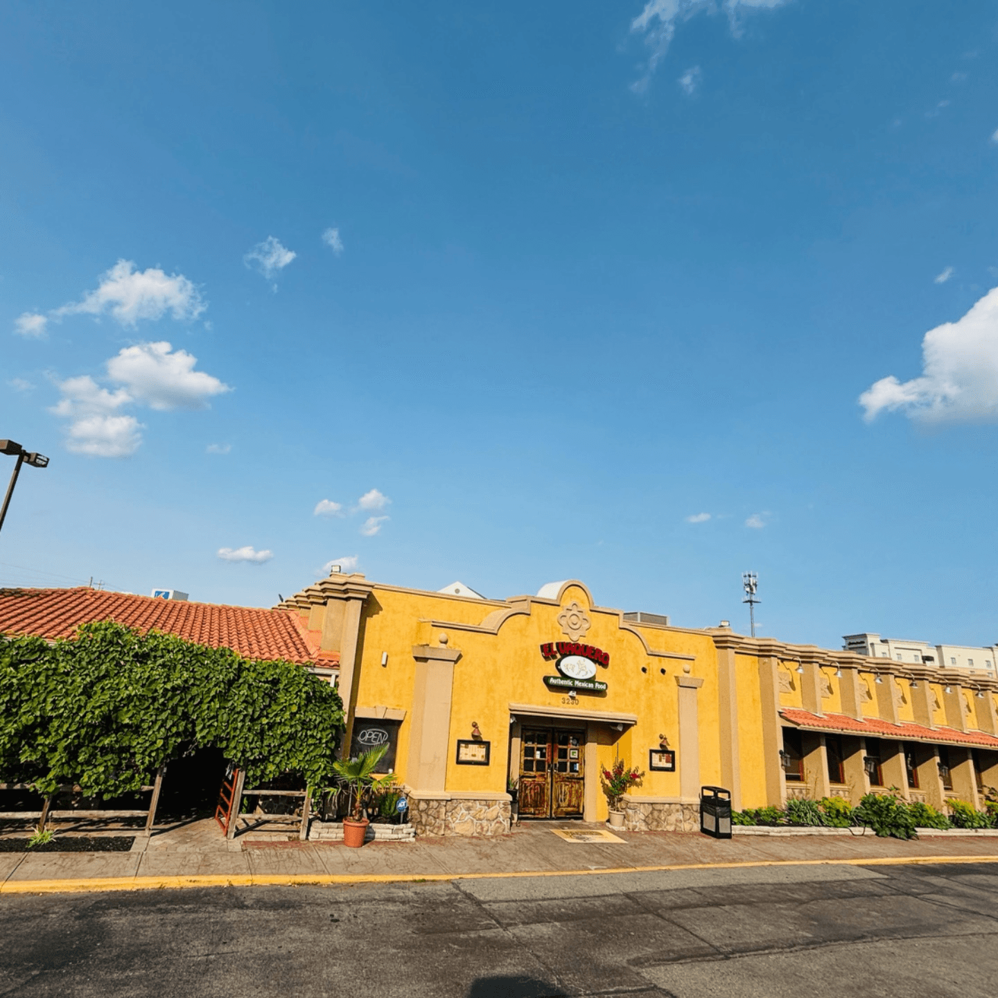 El Vaquero - Olentangy River Rd