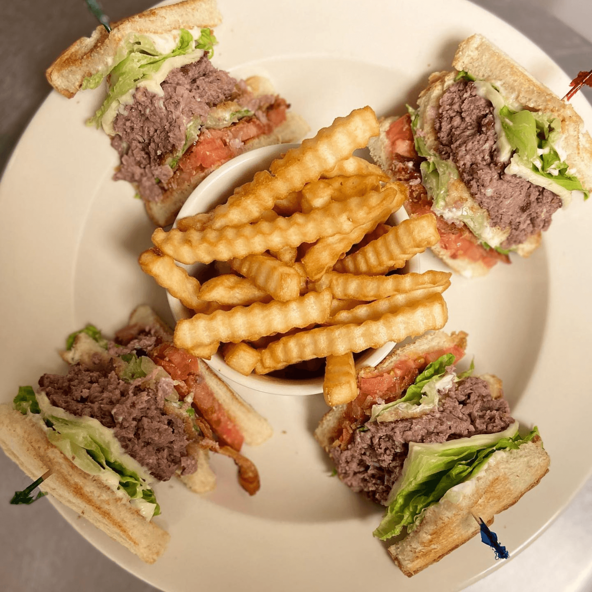 Hardy gallery image #3