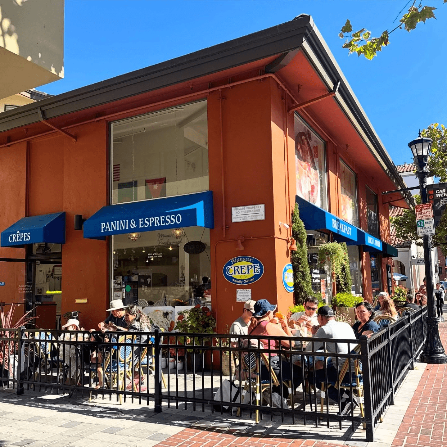 Welcome to Manasiri Crepe