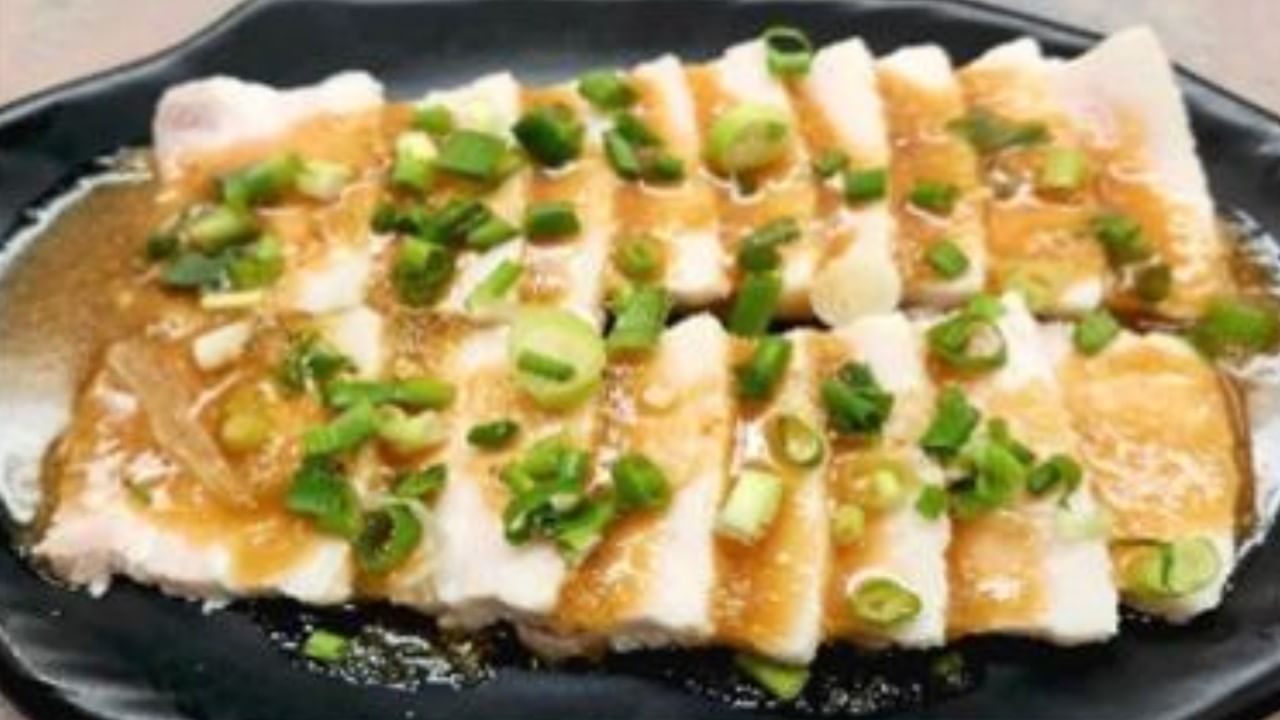 Boiled Pork Belly 蒜泥白肉.