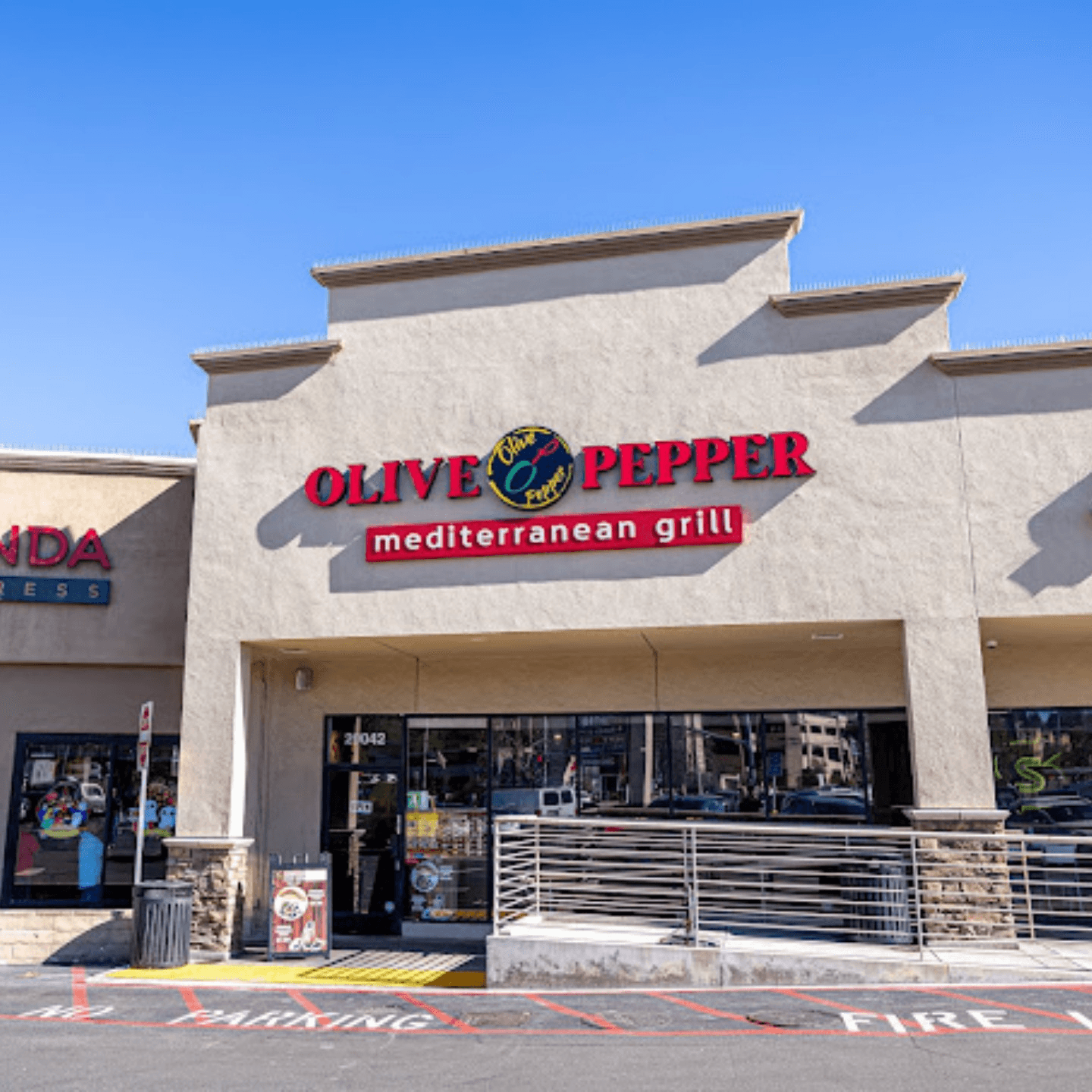  Your Culinary Haven in Woodland Hills