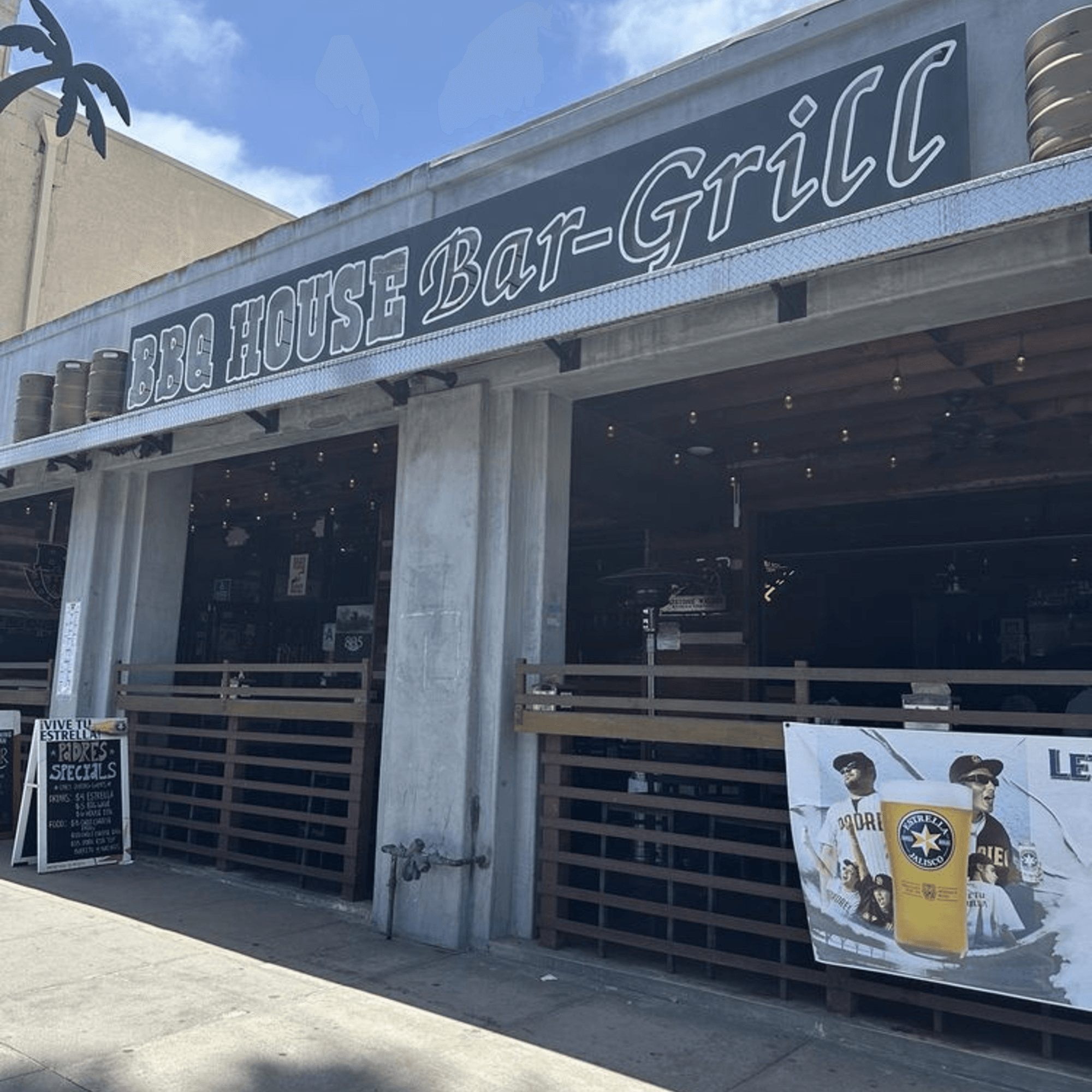 BBQ House Bar & Grill gallery image #1