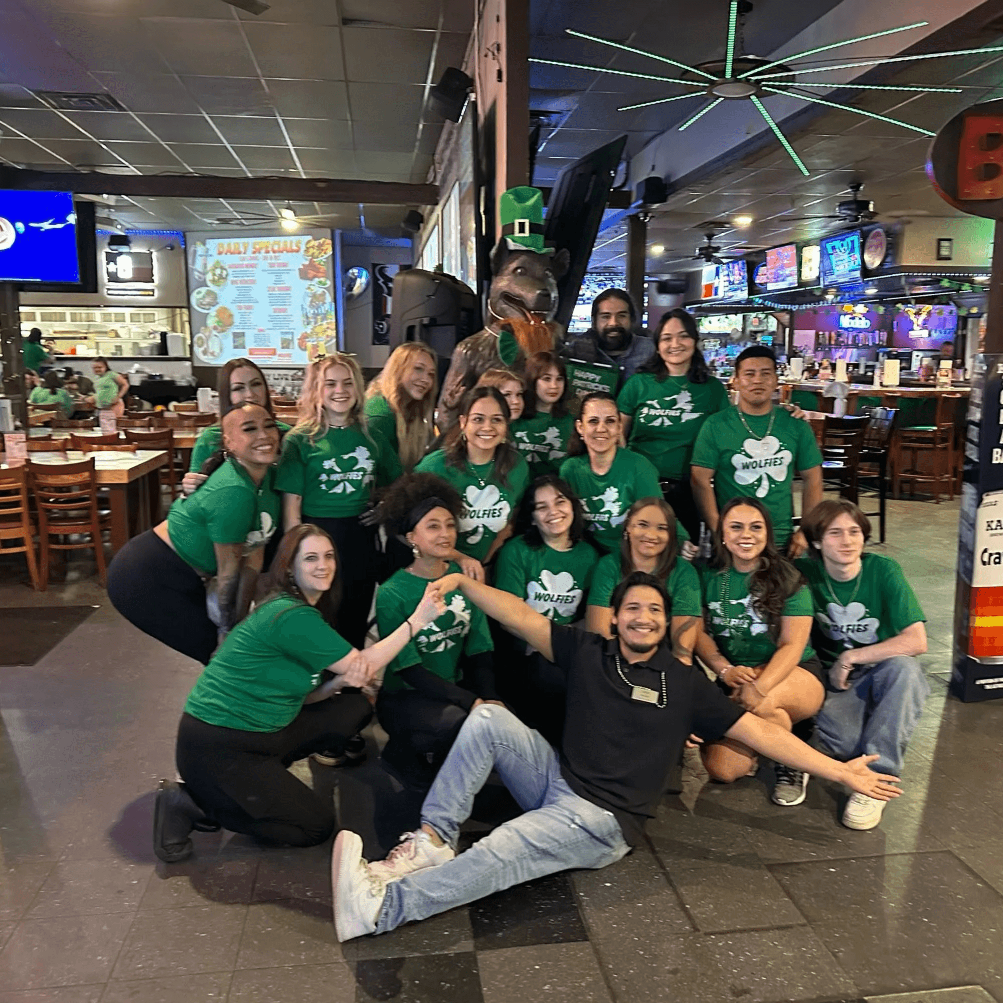 Wolfies Restaurant and Sports Bar gallery image #3