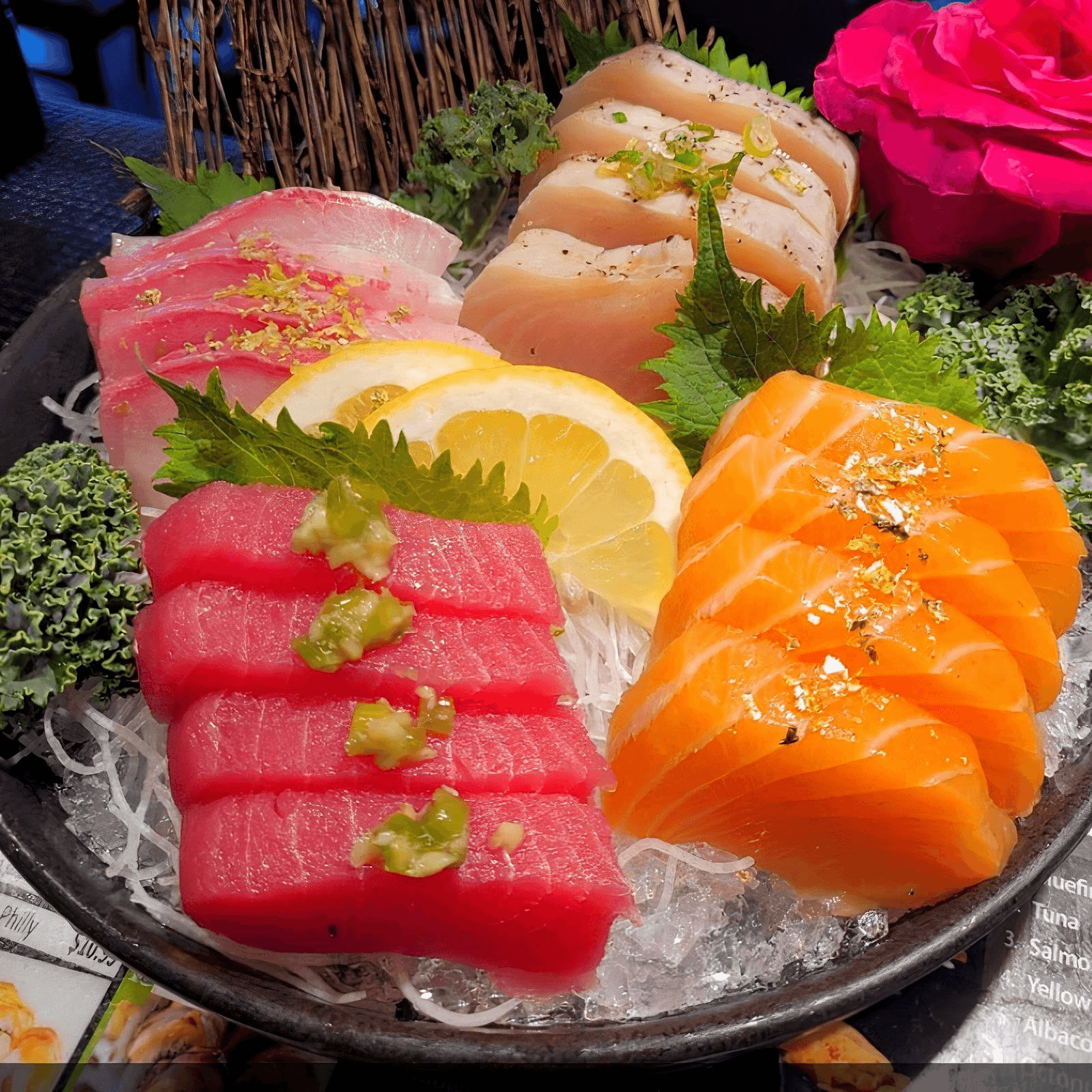 Sashimi Combo A (8 Pcs).
