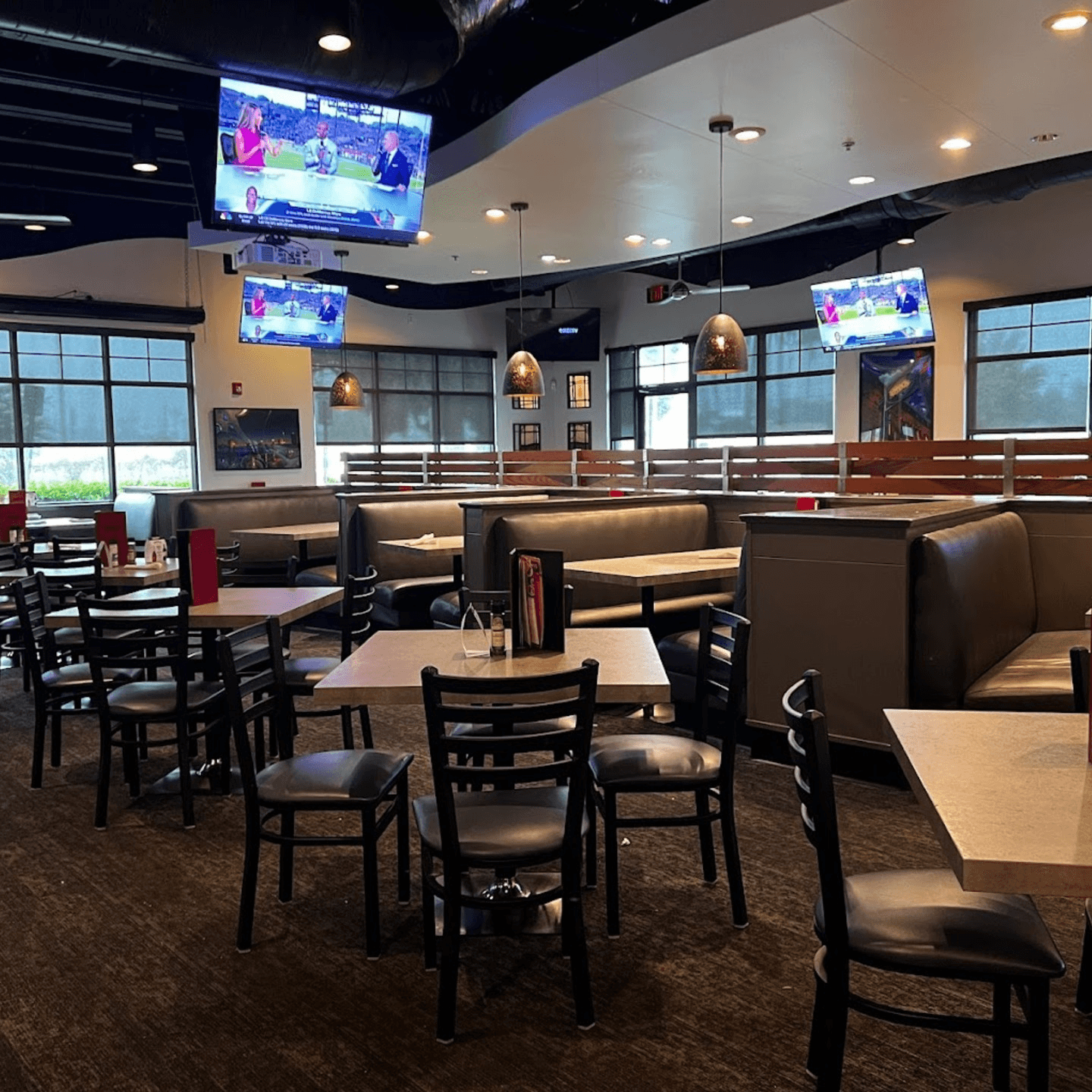 A Perfect Spot for Friends and Family 👨‍👩‍👧‍👦