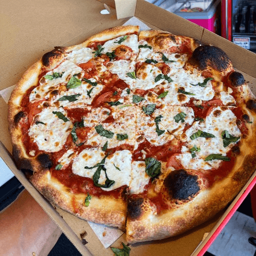 Margherita Society Pizza (14'' Medium).