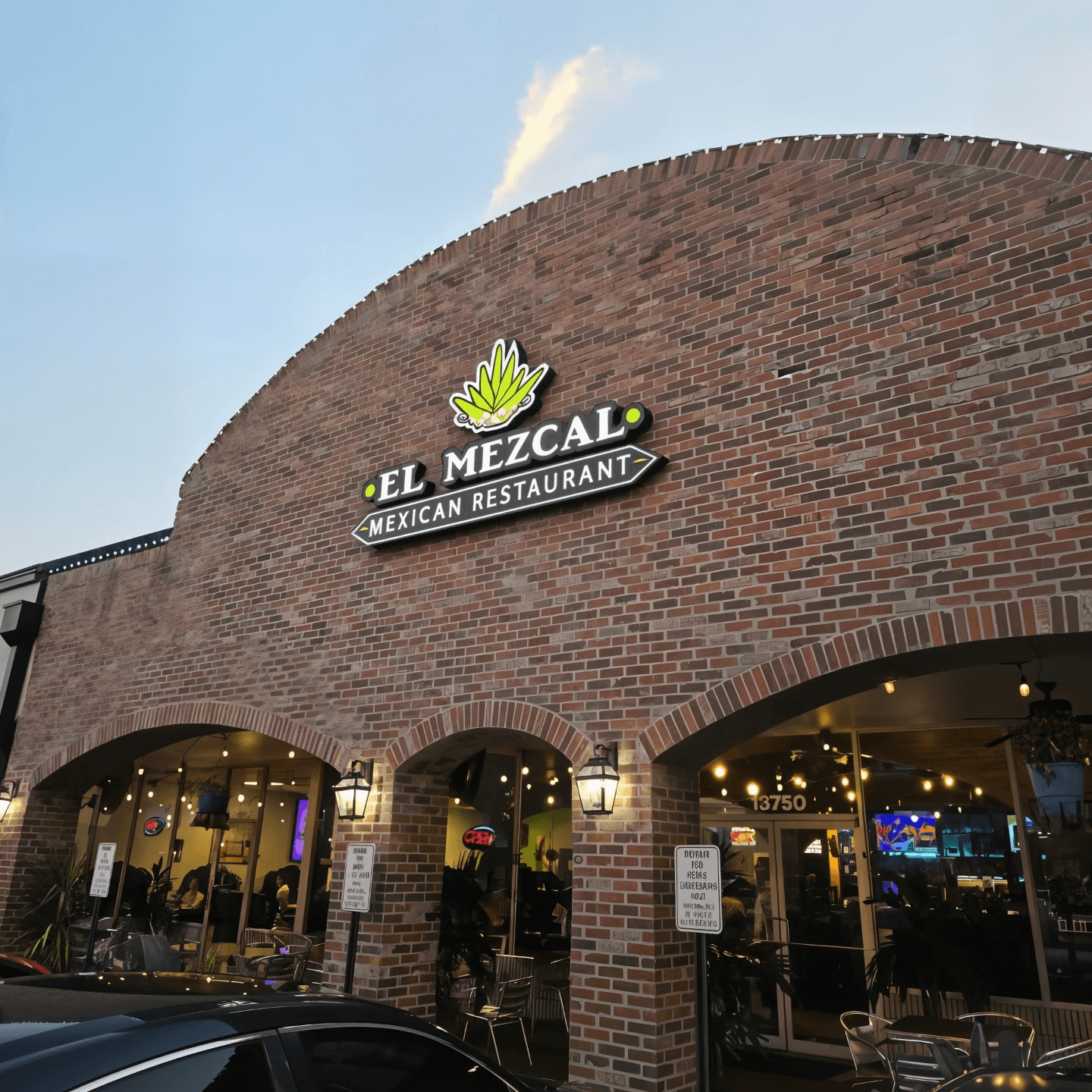 Welcome to El Mezcal Mexican Restaurant