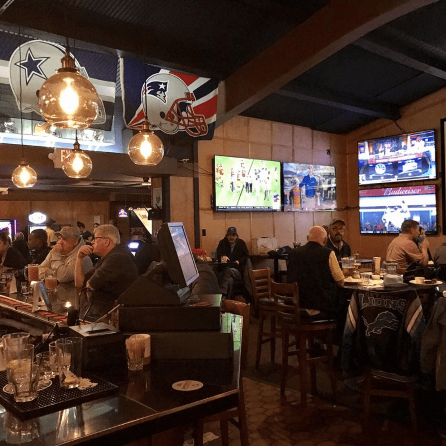 Great Food, Great Company, Great Sports ⚽🍔🍻