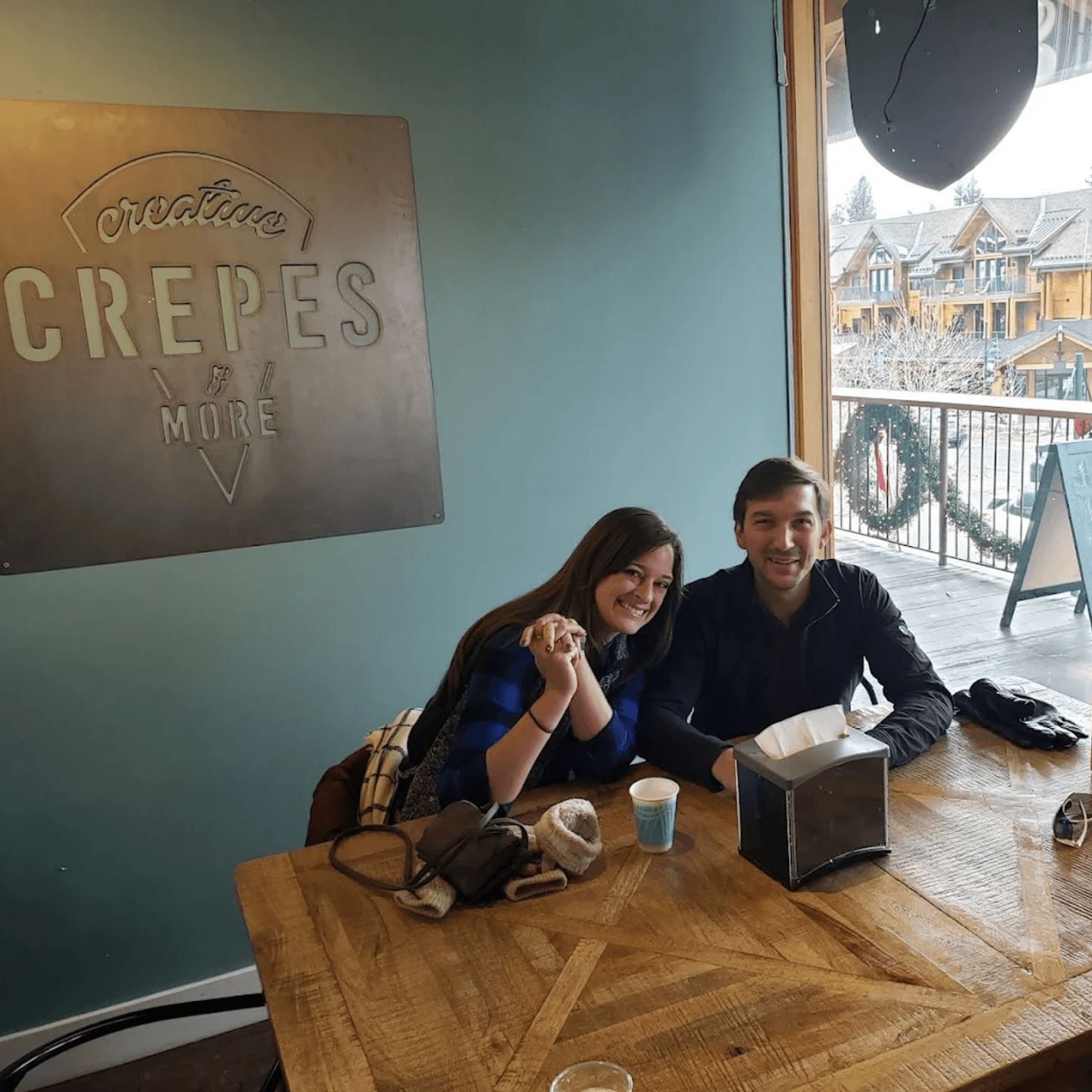 Cozy & Casual Seats: Indoor and Outdoor Options!