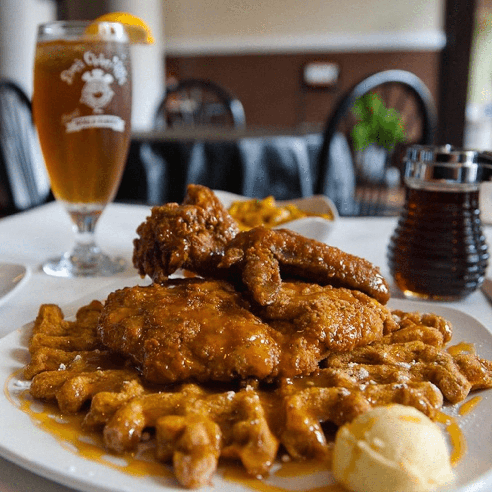 Dame's Chicken & Waffles gallery image #7