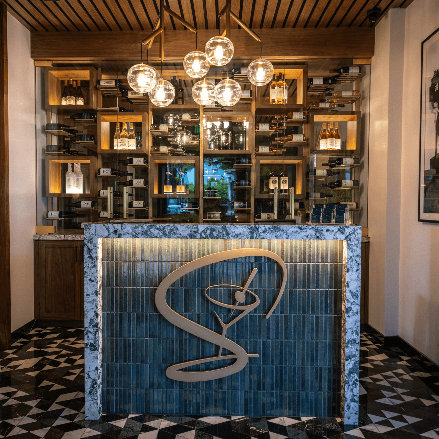 Welcome to Selvin’s Restaurant + Lounge