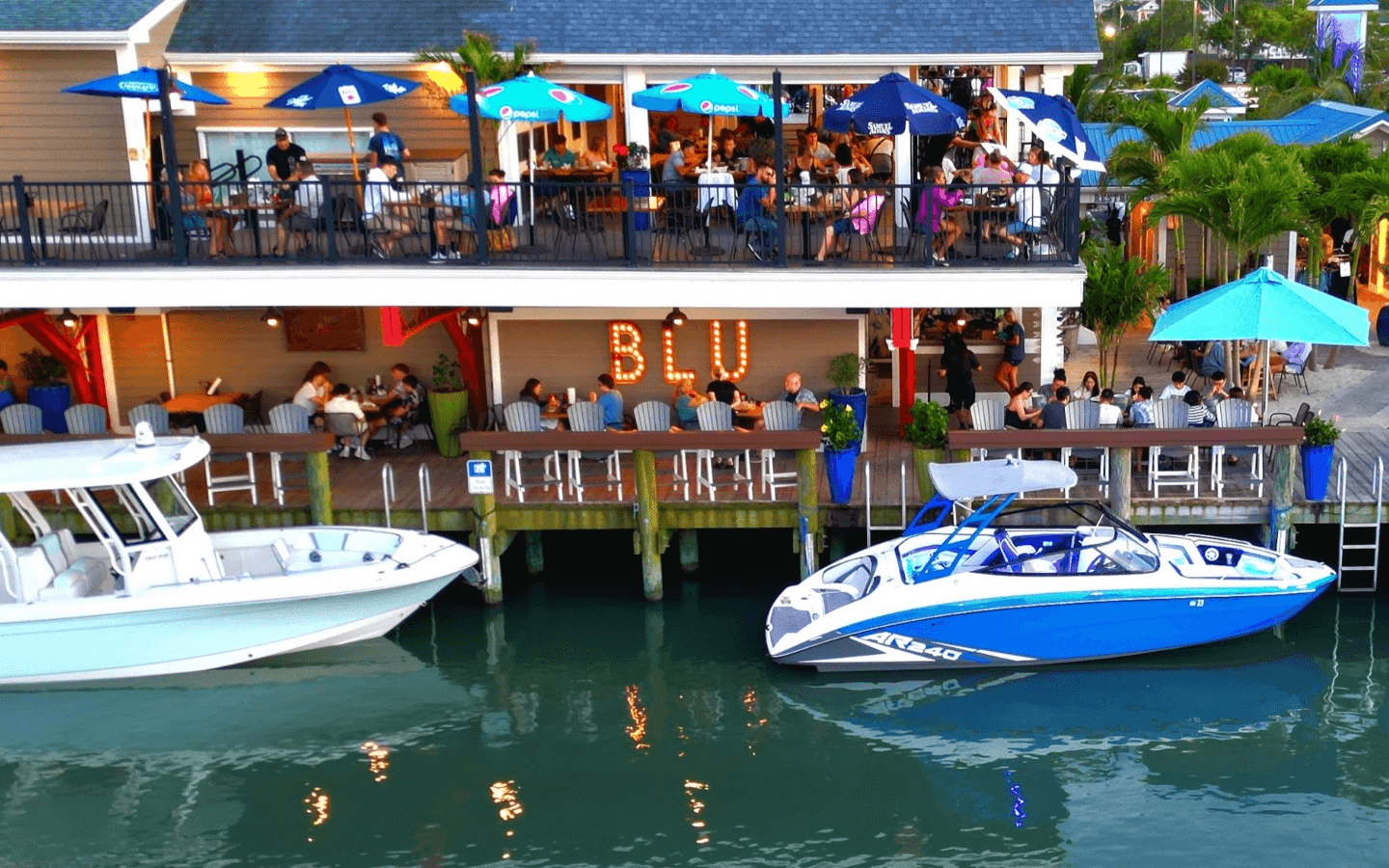 Welcome to BLU Crabhouse & Raw Bar 