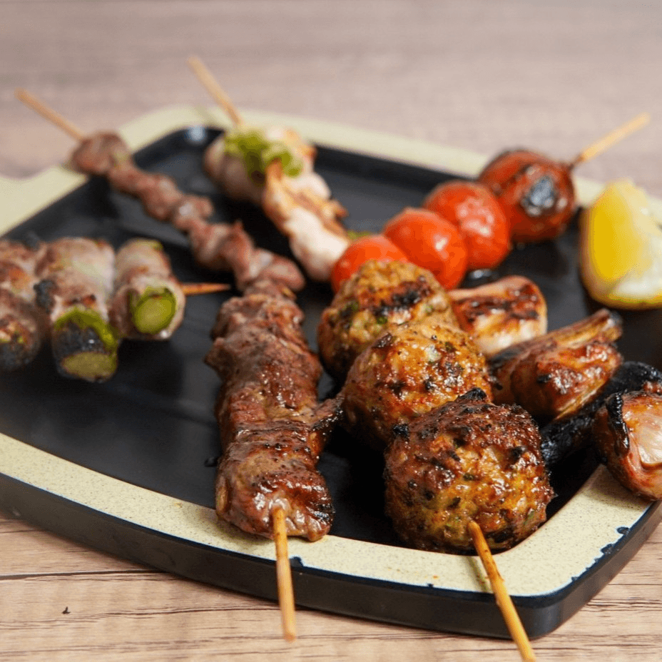 Assorted Kushiyaki　串焼き盛り合わせ.