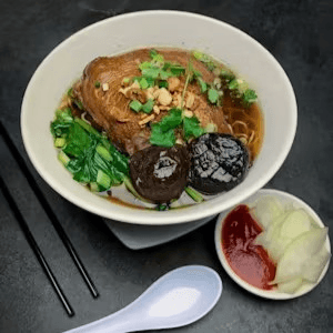 Mì Vịt Tiềm - Sleeping Duck on the Golden Pond.