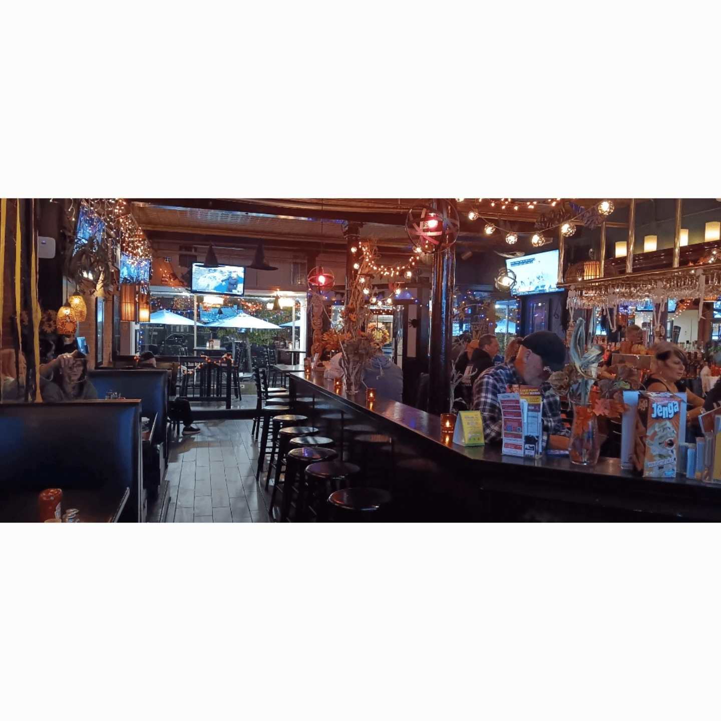 Comfortable Casual Bar Area