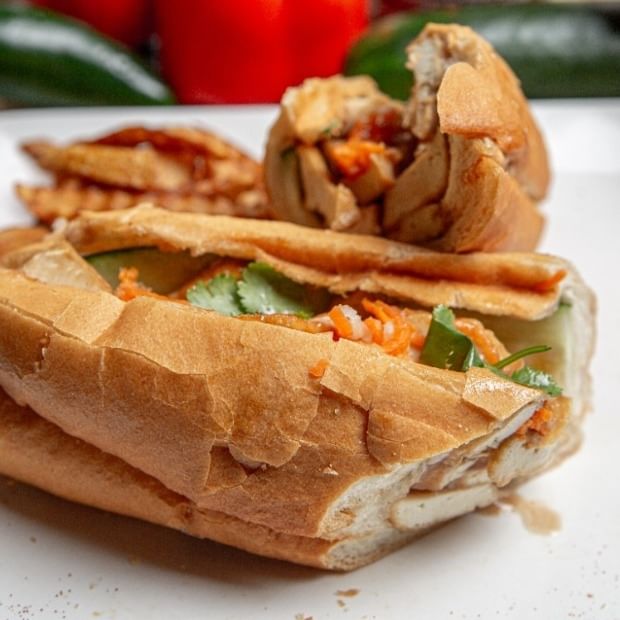 Banh Mi Heo Nuong.