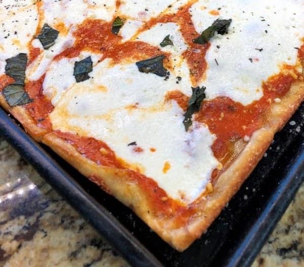 Grandma’s margherita pizza (pizza).