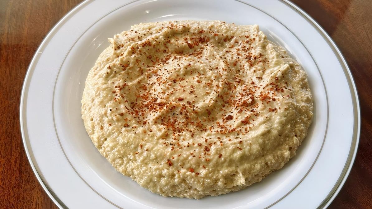 8oz. Hummus.