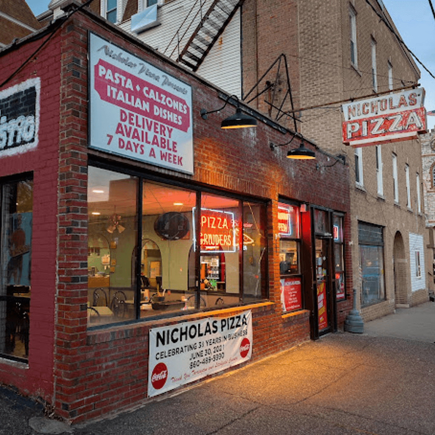        Welcome to Nicholas Pizza House! 
