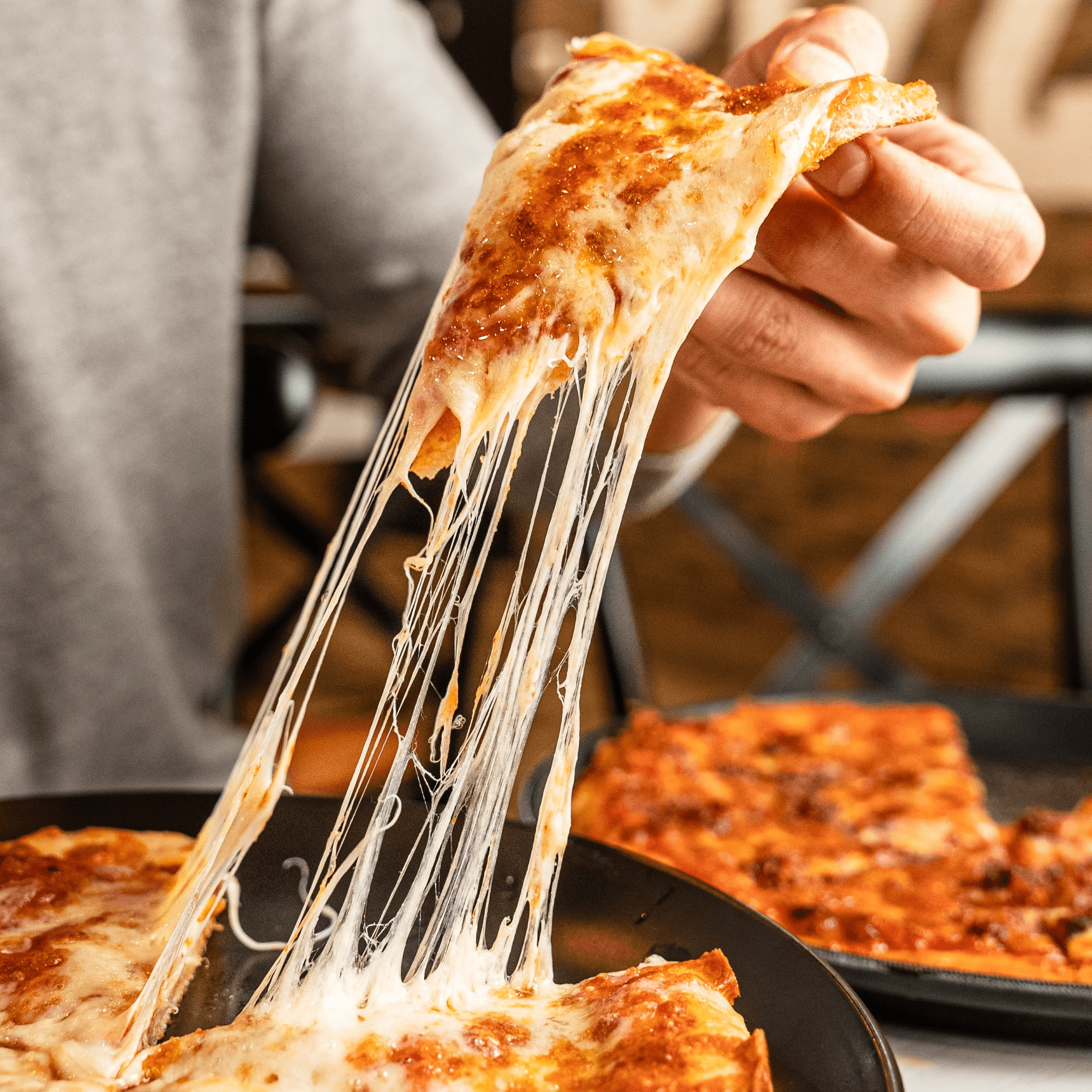 Singas Famous Pizza gallery image #5