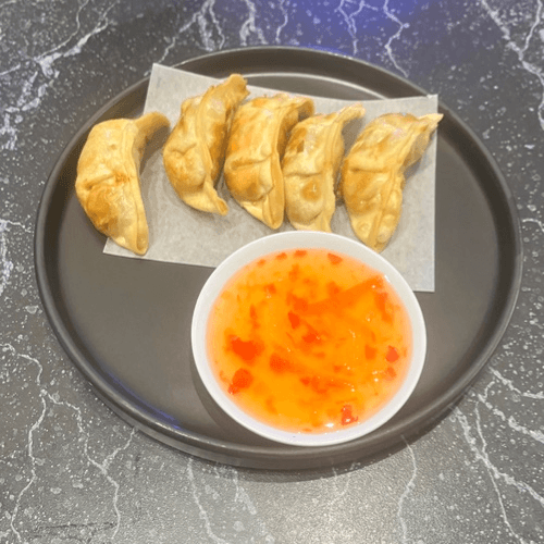 Delicious Dumplings: Sushi Restaurant's Tasty Treats