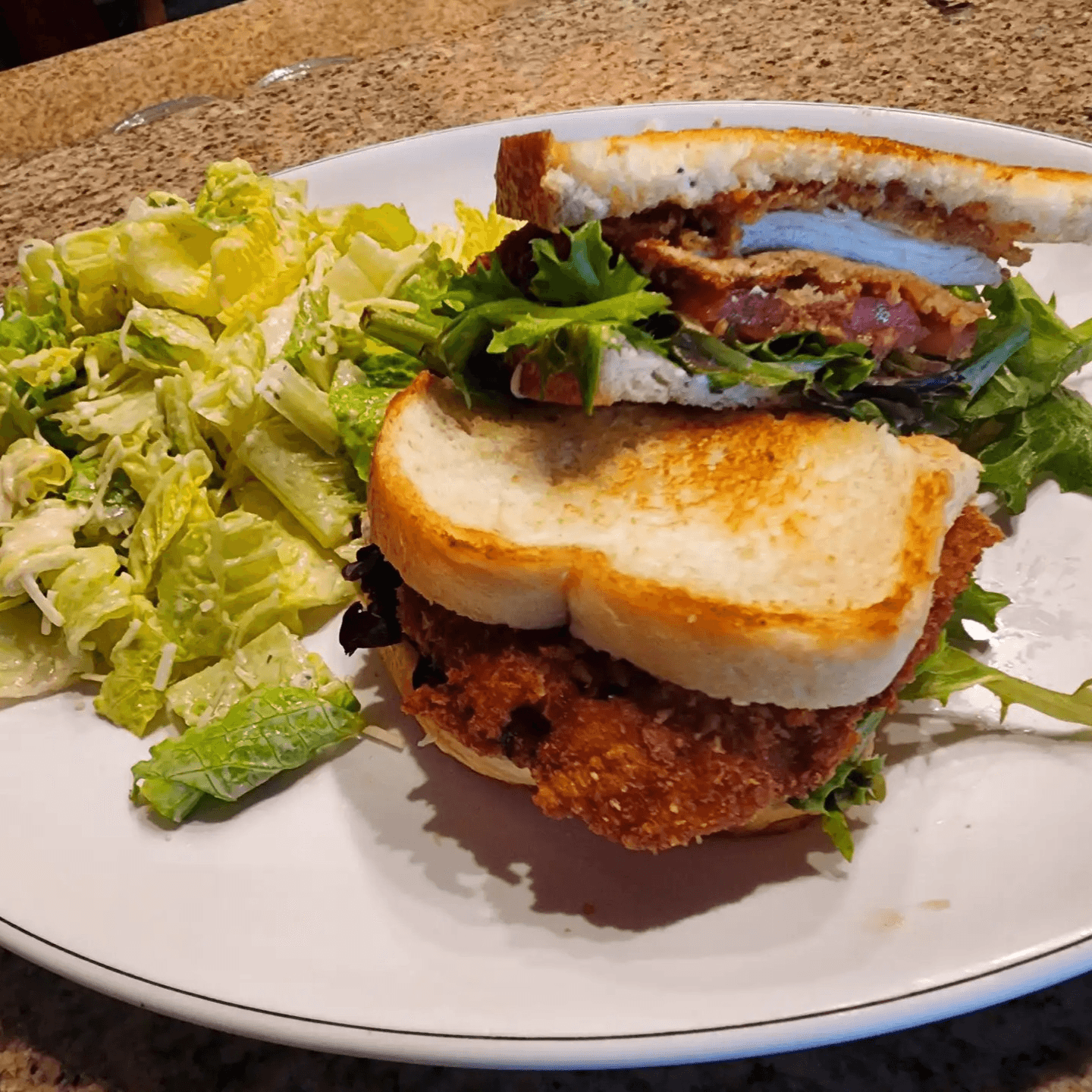 Jägerschnitzel Sandwich.