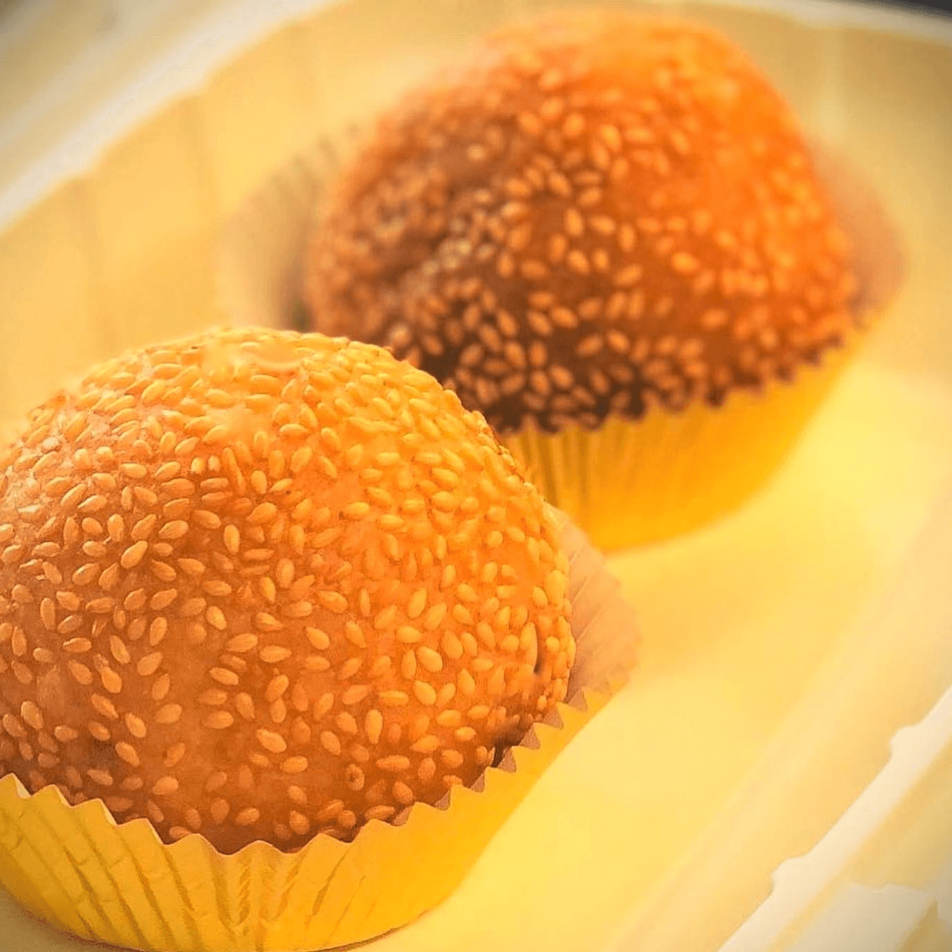 Gindui/sweet fried sesame ball 2 pcs.