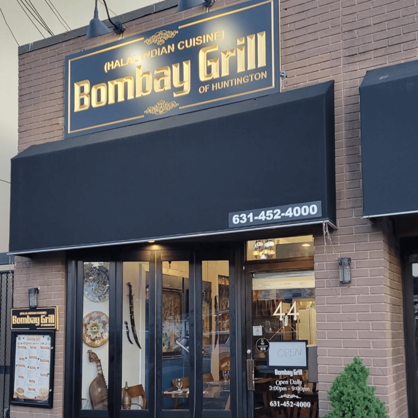 Bold Flavors at Bombay Grill of Huntington