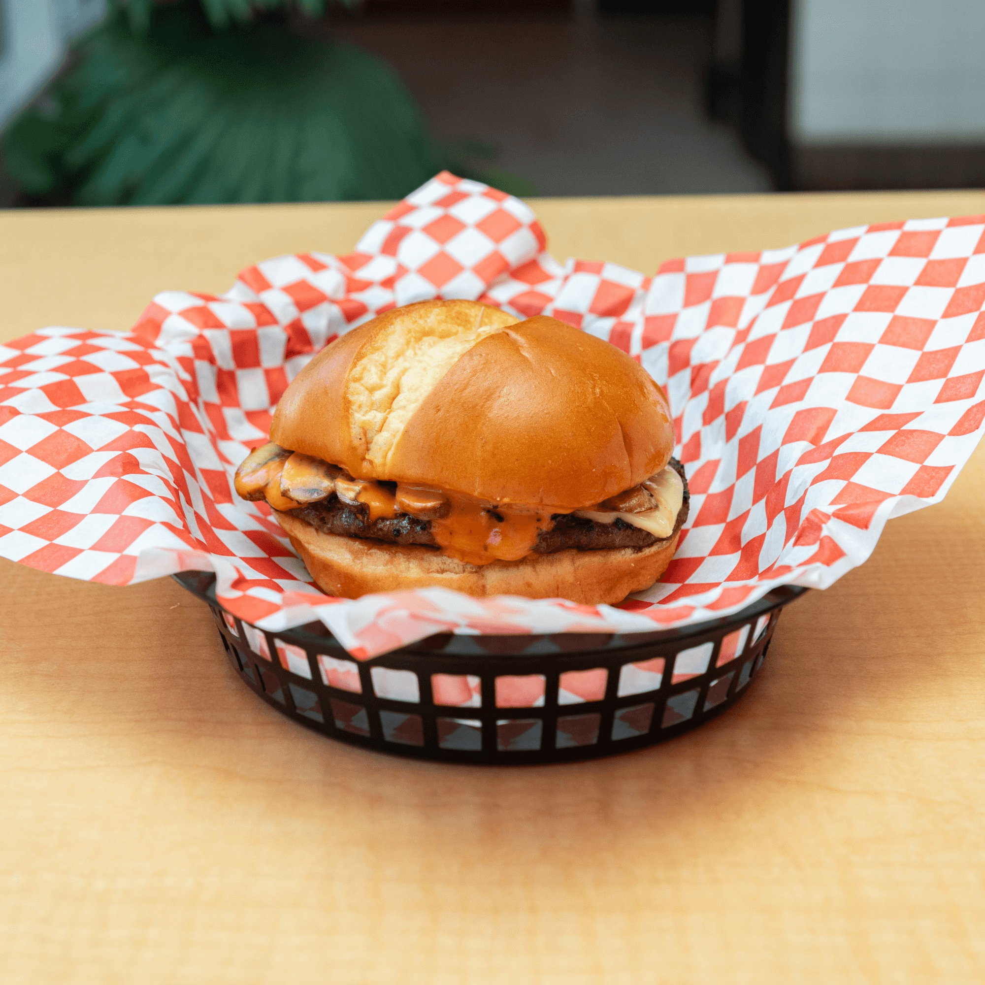 Fred's Burger gallery image #3