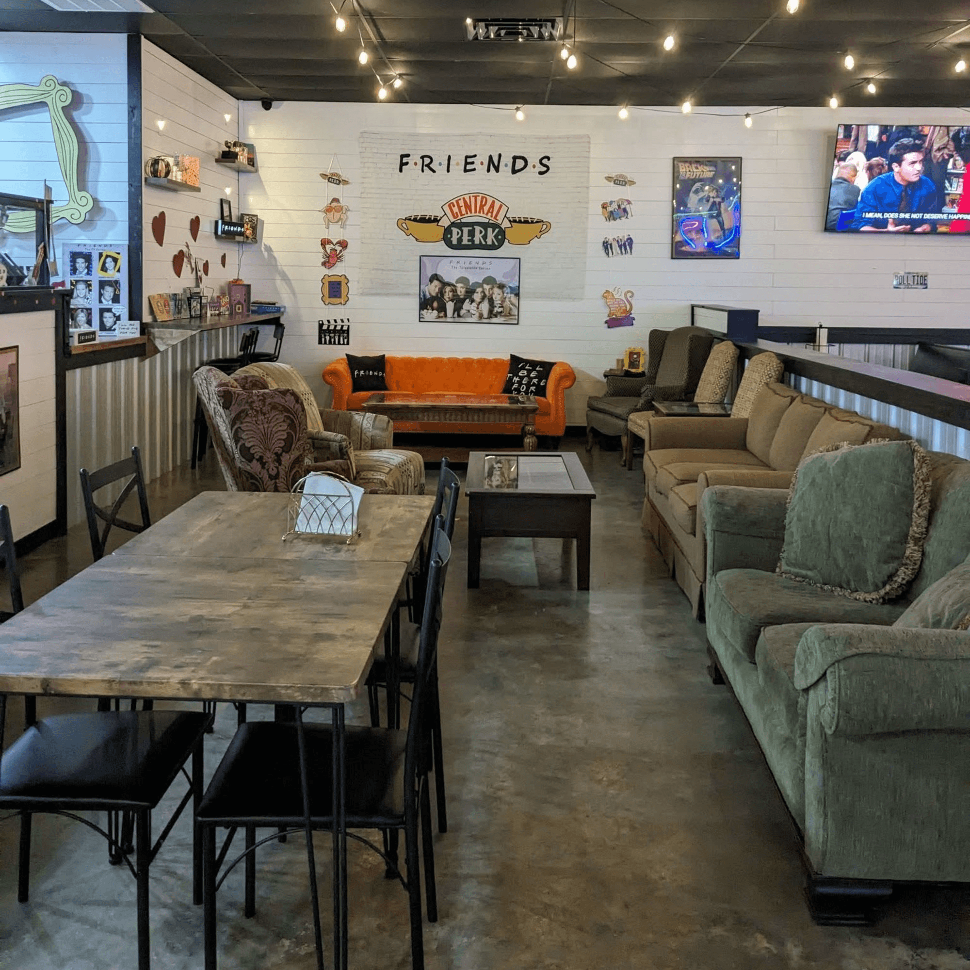 Decades Family Restaurant gallery image #2