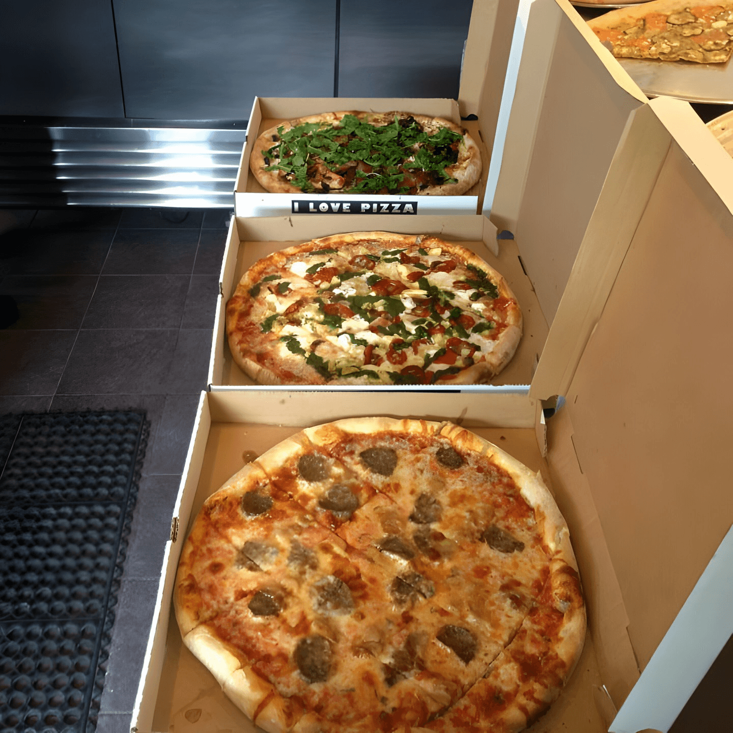 Delicious Pizza Catering for Every Party!