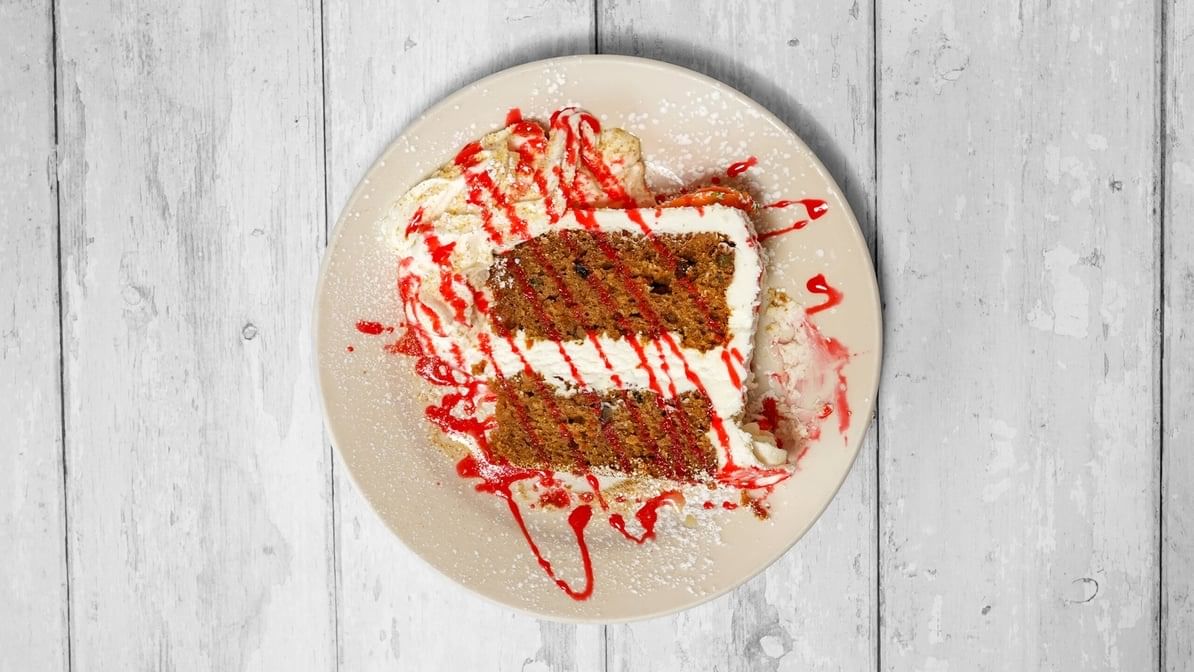 Carrot Cake (3 Tiers) *(Contains Nuts).
