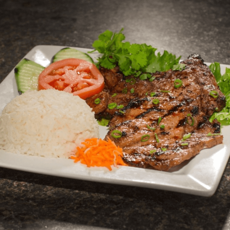 Pork Chops & Fried Eggs Plate (Com Suon Trung).